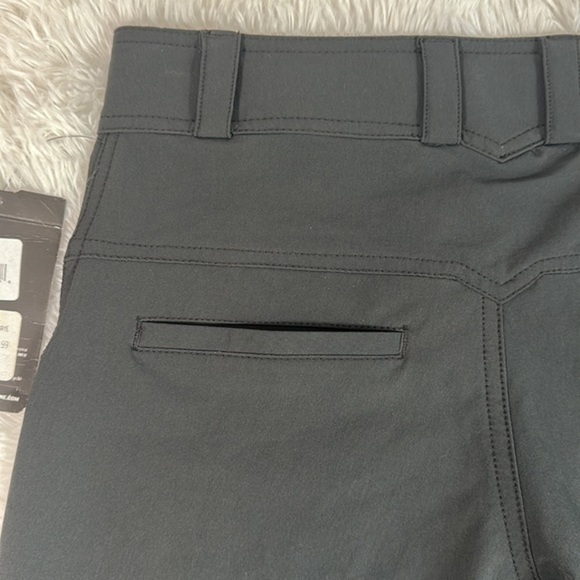 Dakine Black Water Resistant Faye Shorts NWT - Picture 8 of 12